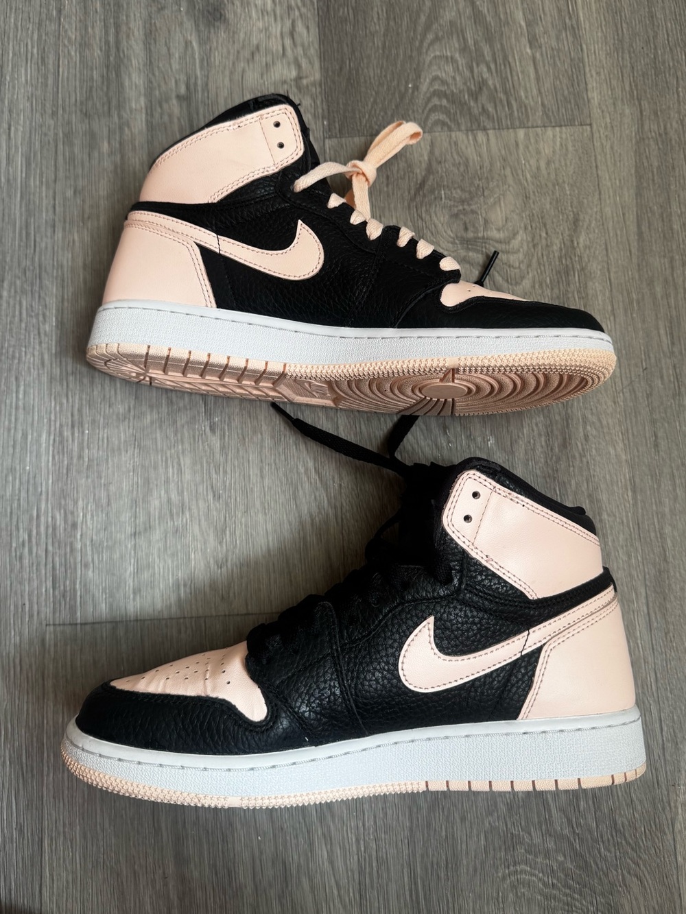 Nike Jordan high tops boys size 7 pink and black